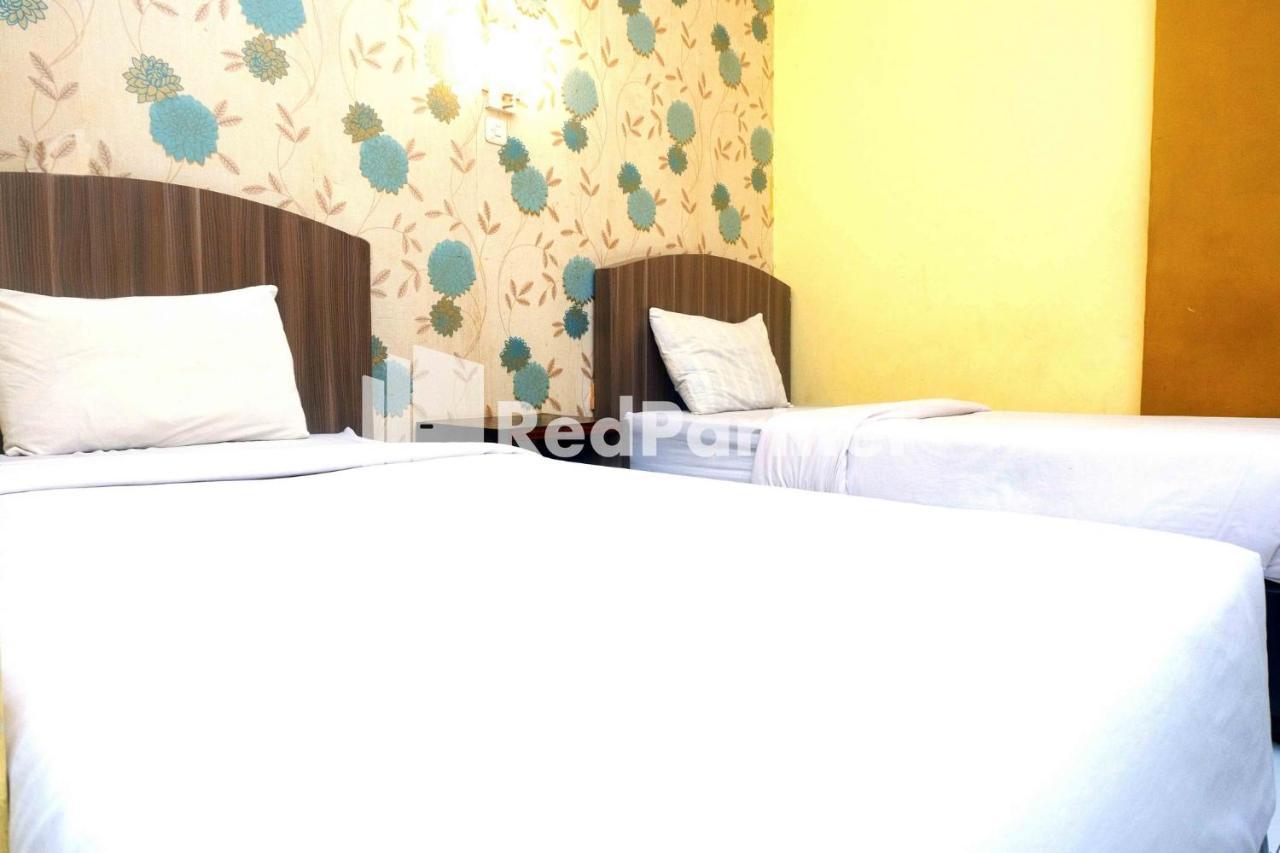 Hotel Permata Makassar Mitra Reddoorz Balangberu Екстериор снимка